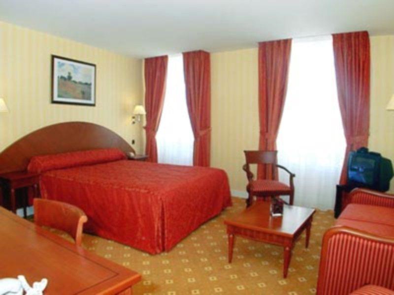 Hotel Imperial Paris Værelse billede